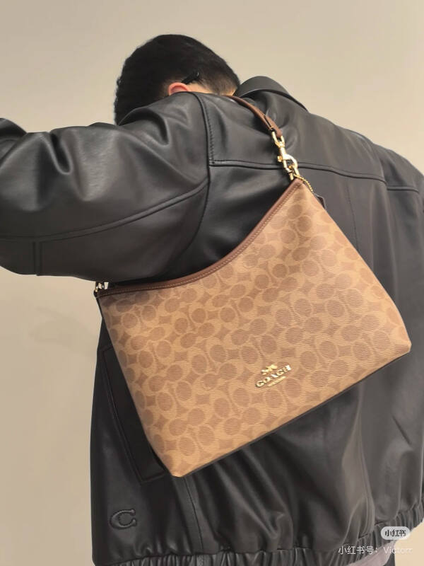 Coach Brown shoulder bag — Premium Replica