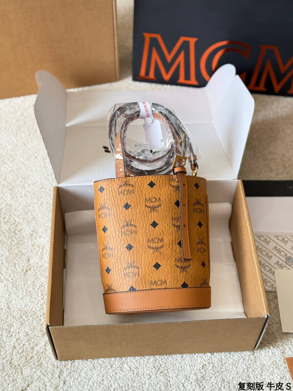 MCM Visetos shoulder bag — Premium Replica