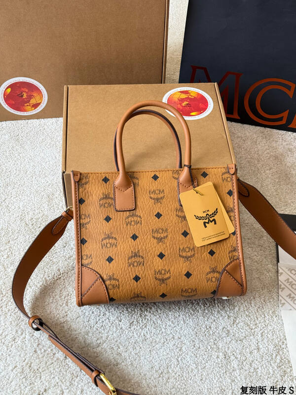 MCM Visetos 24x19x11cm shoulder bag — AAA Quality Replica