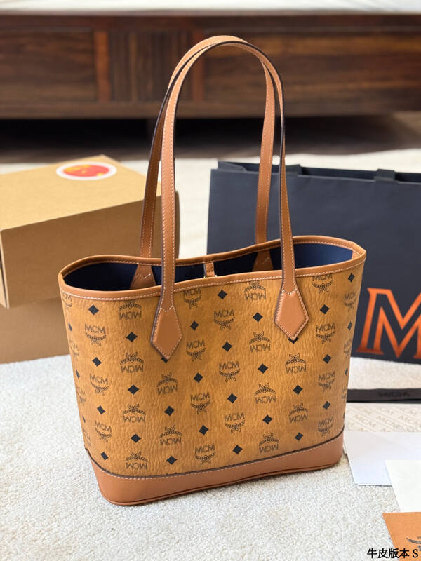 MCM Toni Visetos shoulder bag — Top Quality Replica