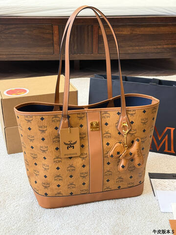 MCM Toni Visetos 19x16cm shoulder bag AAA Quality Replica
