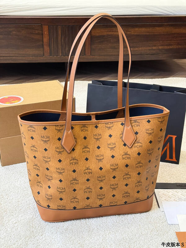 MCM Toni Visetos shoulder bag — AAA Quality Replica