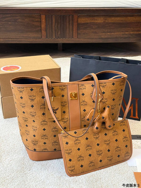 MCM Toni Visetos shoulder bag — AAA Quality Replica