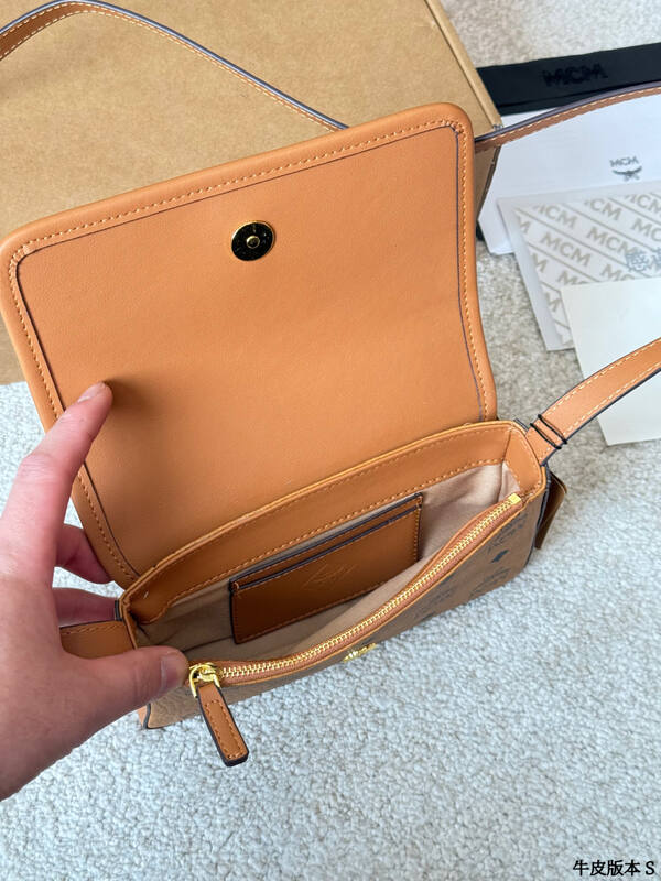MCM Monogram 25x18x10cm shoulder bag — Premium Replica