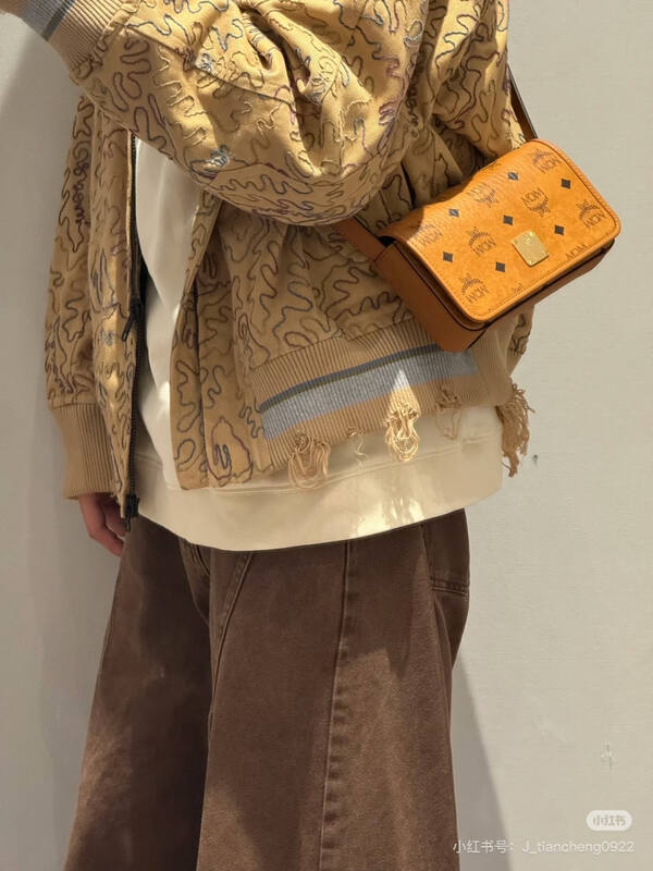 MCM Visetos 25x18x10cm shoulder bag — Top Quality Replica