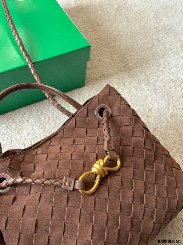 Bottega Veneta Brown 30x22x12cm shoulder bag — AAA Quality Replica