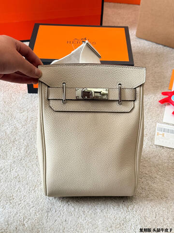 Hermes Jypsiere Cream crossbody 1 1 Replica