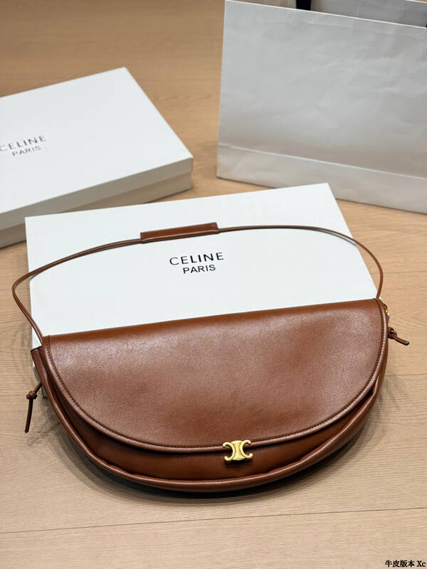 Celine Triomphe everyday — AAA Quality Replica