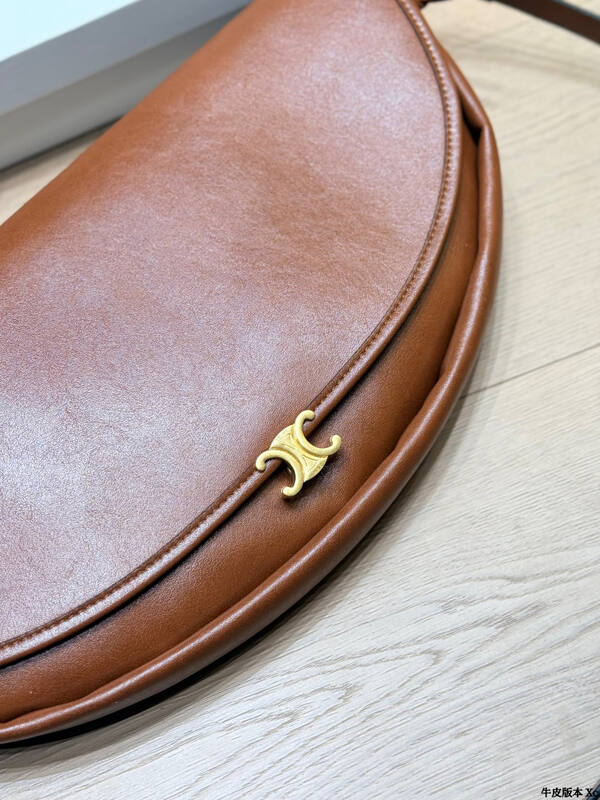 Celine Triomphe everyday — AAA Quality Replica