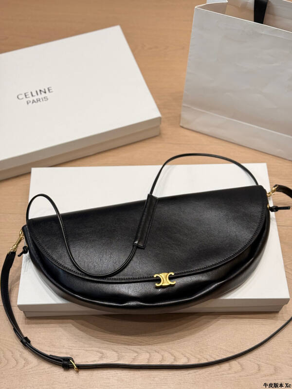 Celine Triomphe everyday — Top Quality Replica