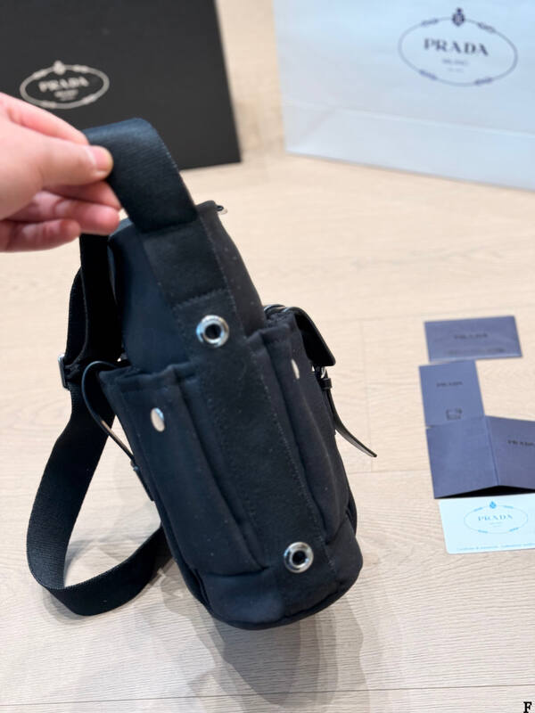 Prada Black 25x18x10cm shoulder bag — AAA Quality Replica