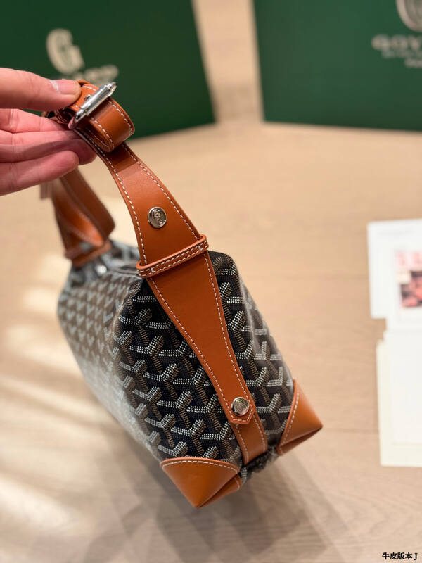 Goyard Brown shoulder bag — Premium Replica