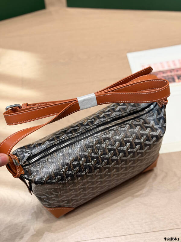 Goyard Brown shoulder bag — Premium Replica
