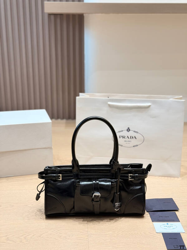 Prada Black shoulder bag — Premium Replica