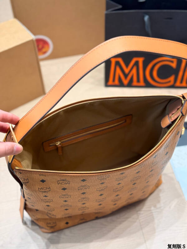 MCM Visetos 25x18x10cm shoulder bag — 1:1 Replica