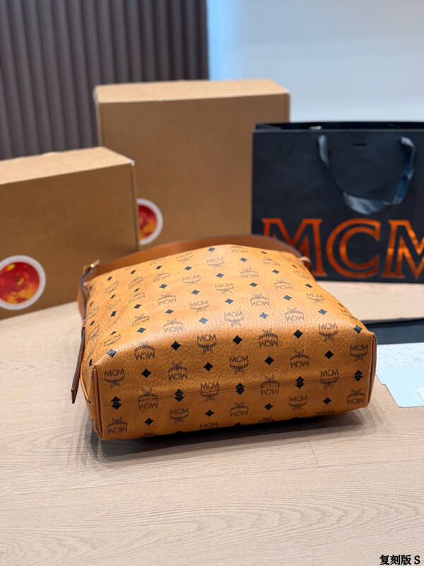 MCM Visetos 25x18x10cm shoulder bag — 1:1 Replica