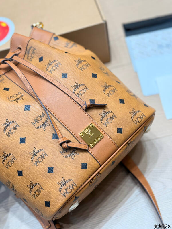MCM Monogram 25x18x10cm shoulder bag — Premium Replica