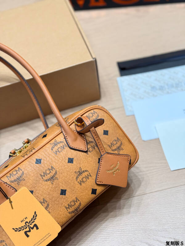MCM Monogram 25x18x10cm shoulder bag — AAA Quality Replica