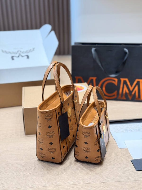 MCM Toni Visetos shoulder bag — AAA Quality Replica