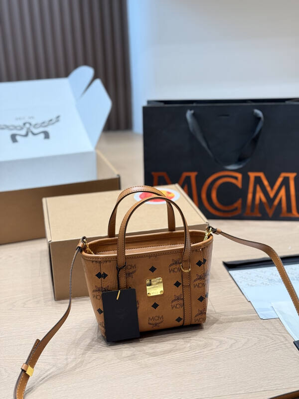 MCM Toni Visetos shoulder bag — AAA Quality Replica