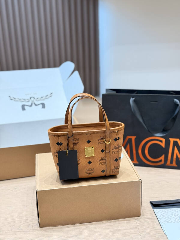 MCM Toni Visetos shoulder bag — AAA Quality Replica