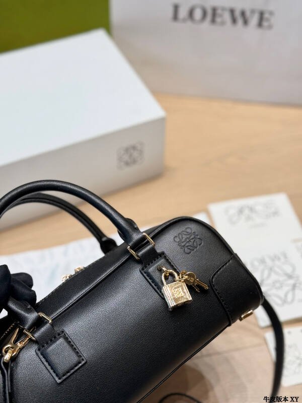 Loewe Black 25x18x10cm shoulder bag — Premium Replica