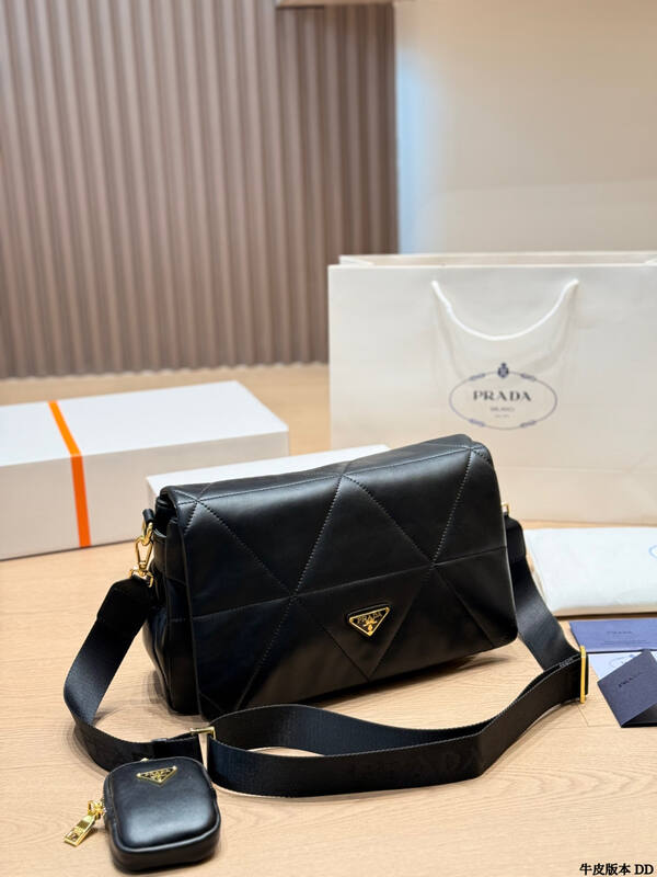 Prada Black shoulder bag — 1:1 Replica