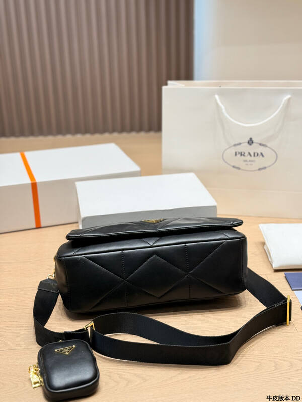 Prada Black shoulder bag — 1:1 Replica
