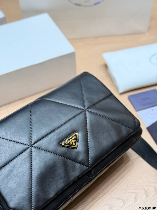 Prada Black shoulder bag — 1:1 Replica