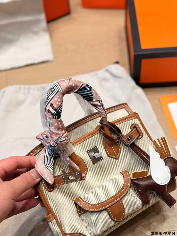 Hermes Birkin Beige canvas and Brown leather handbag — AAA Quality Replica