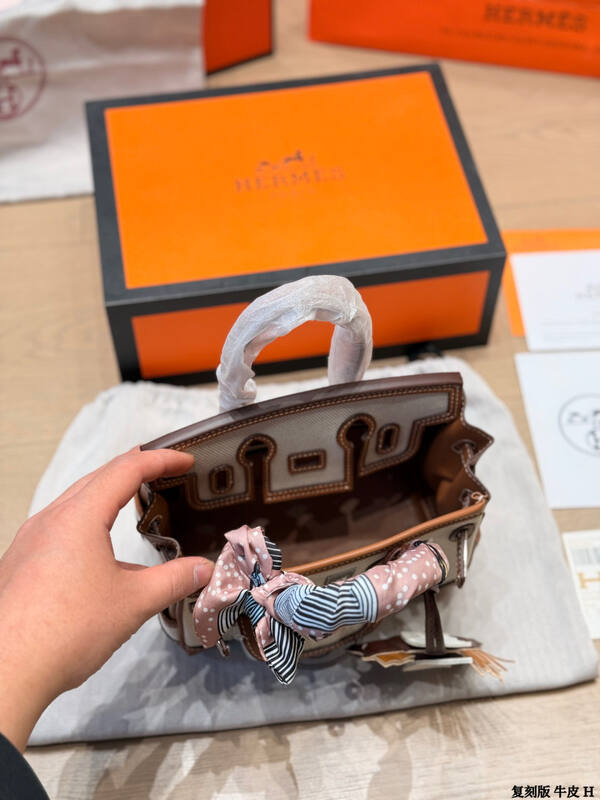 Hermes Birkin Beige canvas and Brown leather handbag — AAA Quality Replica