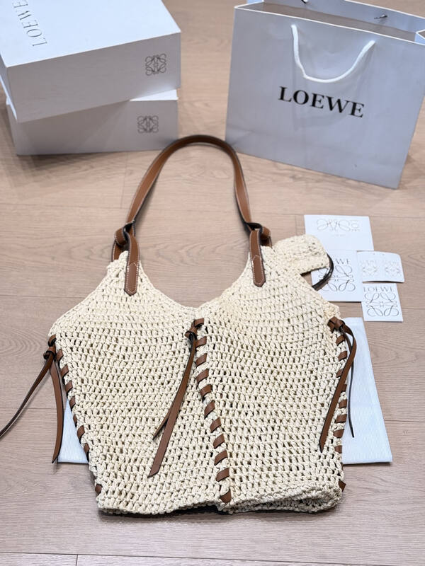 Loewe shoulder bag — AAA Quality Replica