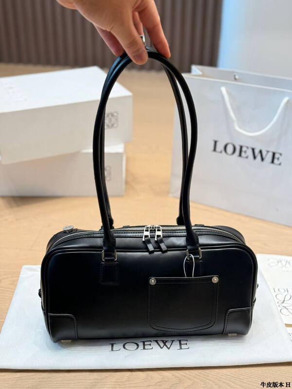 Loewe Black shoulder bag — Premium Replica