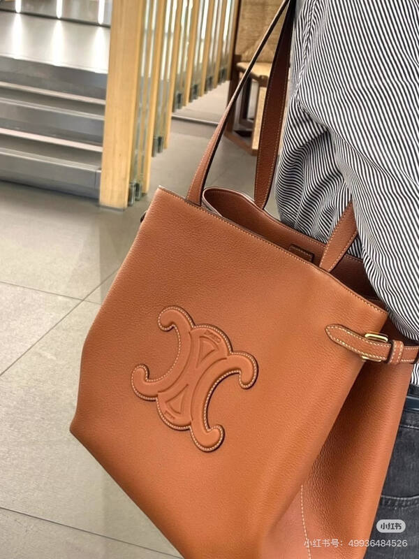 Celine shoulder bag — Top Quality Replica