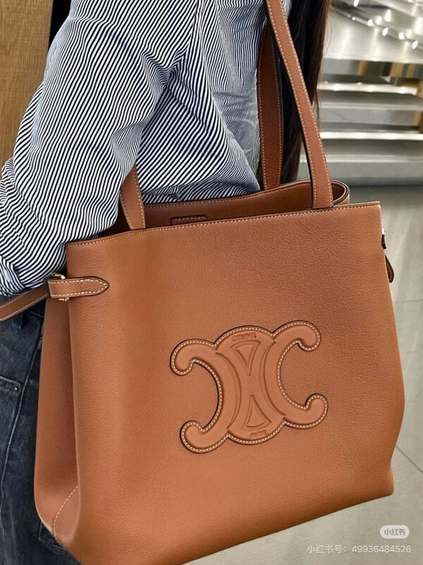 Celine shoulder bag — Top Quality Replica