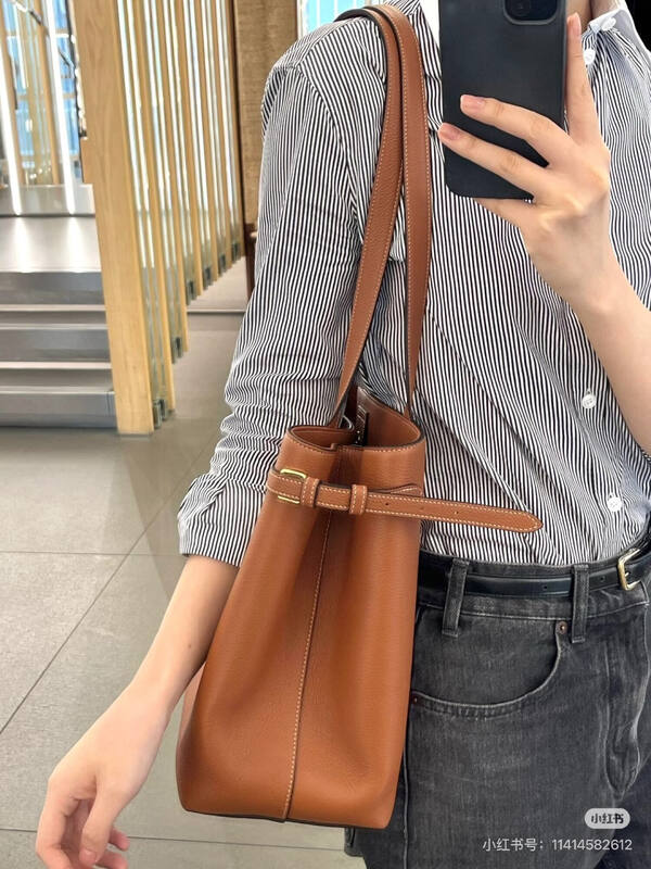 Celine shoulder bag — Top Quality Replica