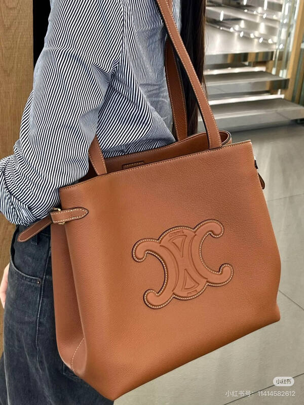 Celine shoulder bag — Top Quality Replica