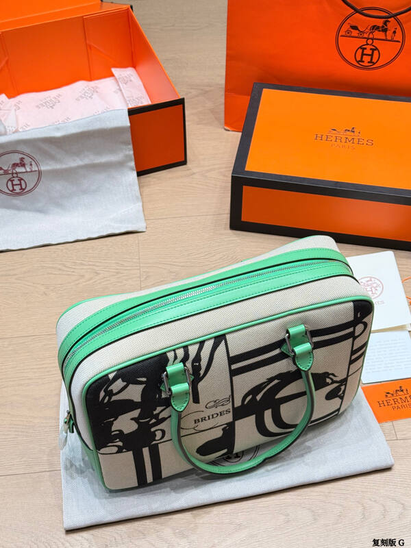 Hermes Brides White Black Green everyday — AAA Quality Replica