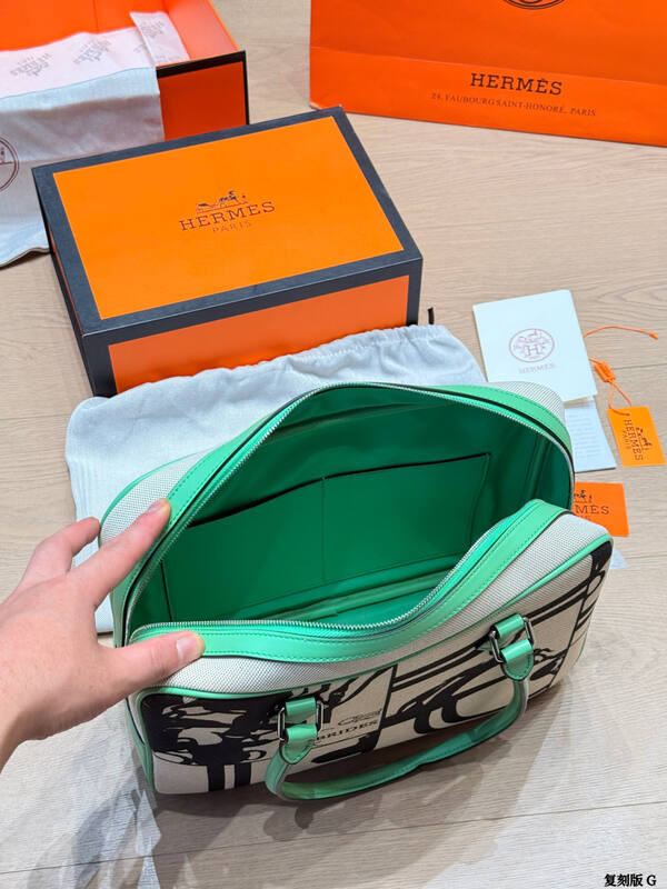 Hermes Brides White Black Green everyday — AAA Quality Replica
