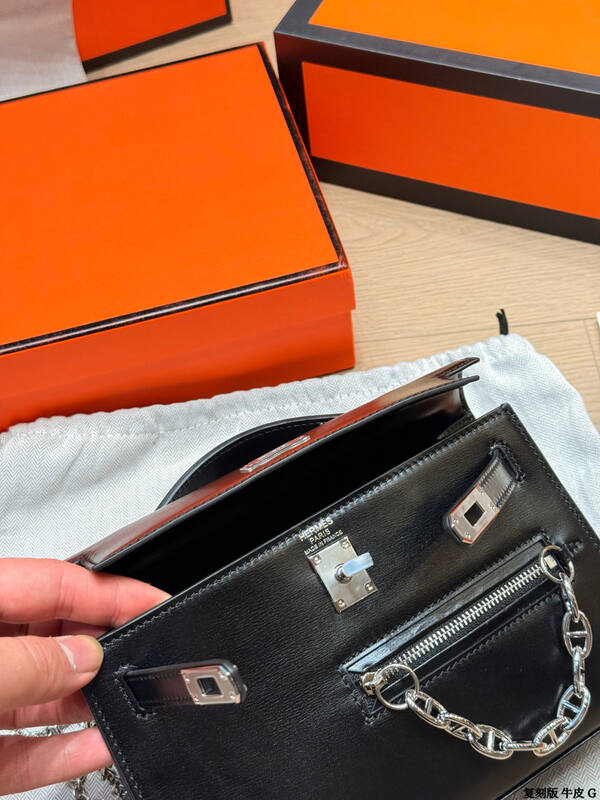 Hermes Kelly Danse Black crossbody — AAA Quality Replica