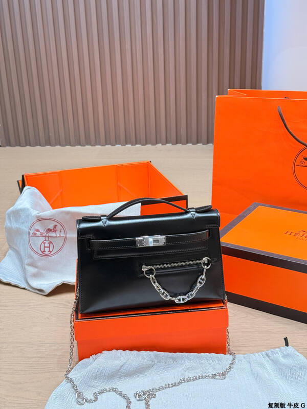 Hermes Kelly Danse Black crossbody — AAA Quality Replica