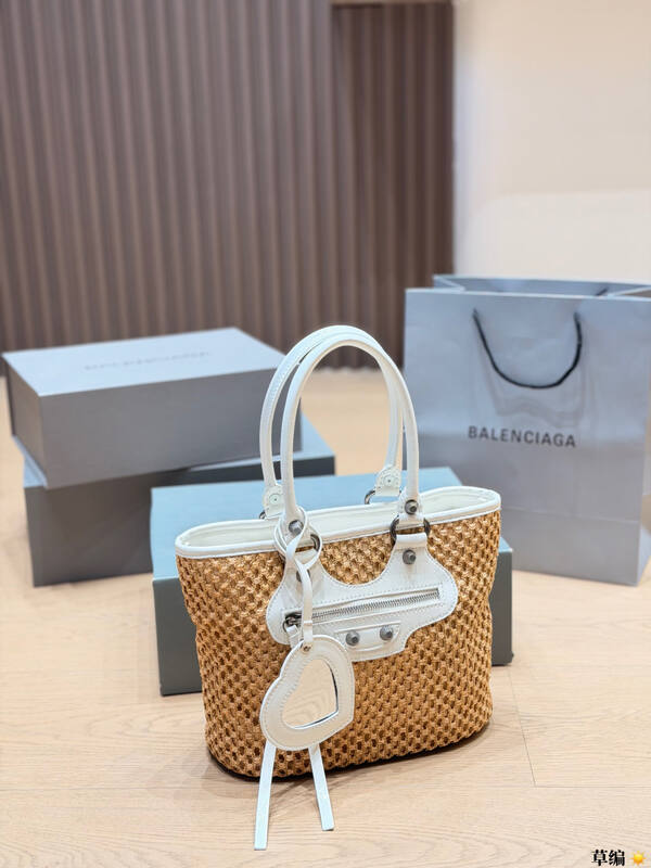 Balenciaga White shoulder bag — AAA Quality Replica