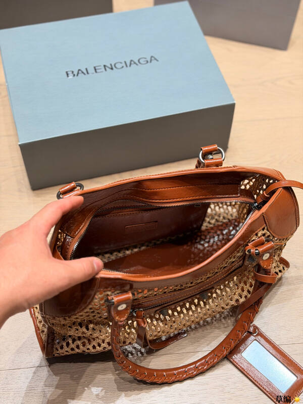 Balenciaga Brown shoulder bag — 1:1 Replica