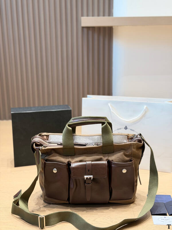 Prada Black shoulder bag — Premium Replica