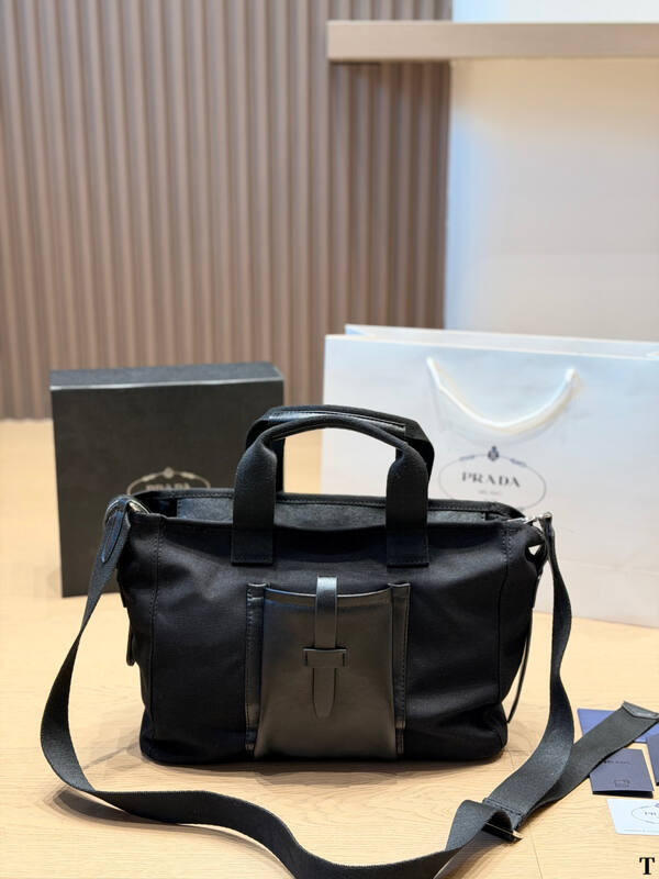 Prada Black shoulder bag — Premium Replica