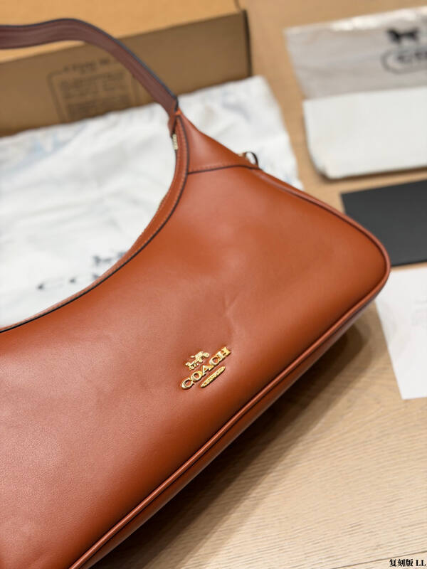 Coach Brown shoulder bag — Premium Replica
