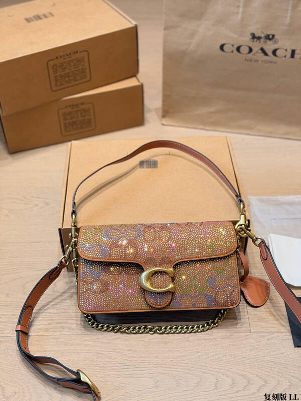 Coach Monogram shoulder bag — Top Quality Replica