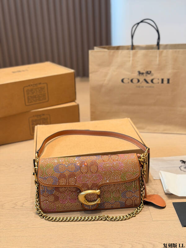 Coach Monogram shoulder bag — Top Quality Replica