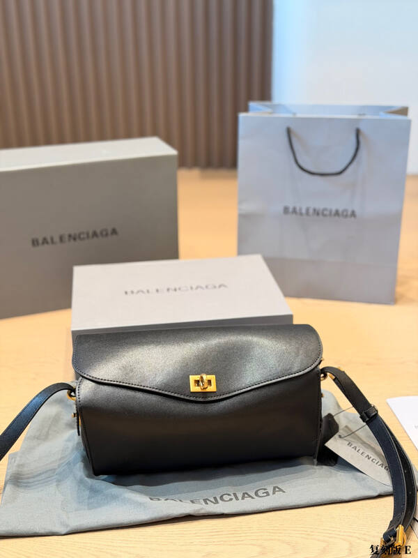 Balenciaga Black shoulder bag — Top Quality Replica