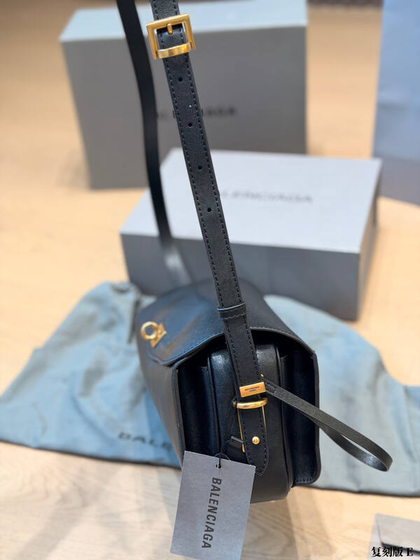 Balenciaga Black shoulder bag — Top Quality Replica